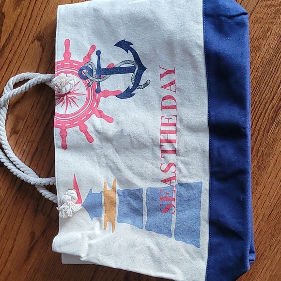 NWOT - Large "Seas the Day" Beach Tote - Picture 5 of 12
